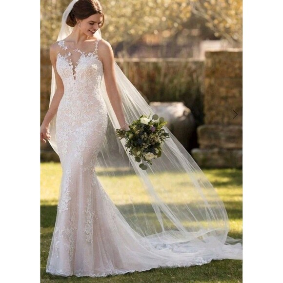 Essence Of Australia Ivory Lace Coquette Wedding Gown Womens 8 Champagne Train - Picture 1 of 14